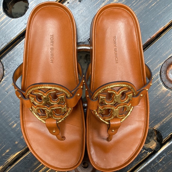 Tory Burch Gold Metal Logo & Studded Miller Cloud Sandals - Picture 4 of 16